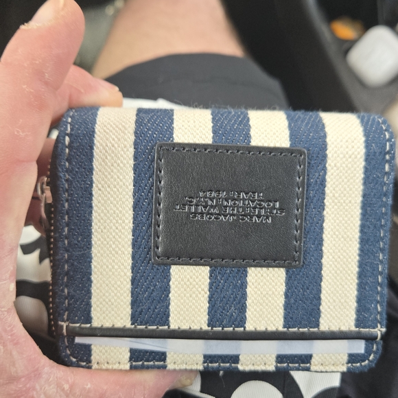 Marc Jacobs 'The Wallet' Striped Card Case - Navy & Cream - Picture 2 of 6
